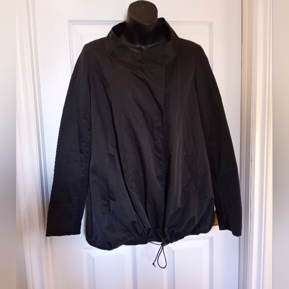 Simply Vera Vera Wang Black Jacket. Never worn as was too big.